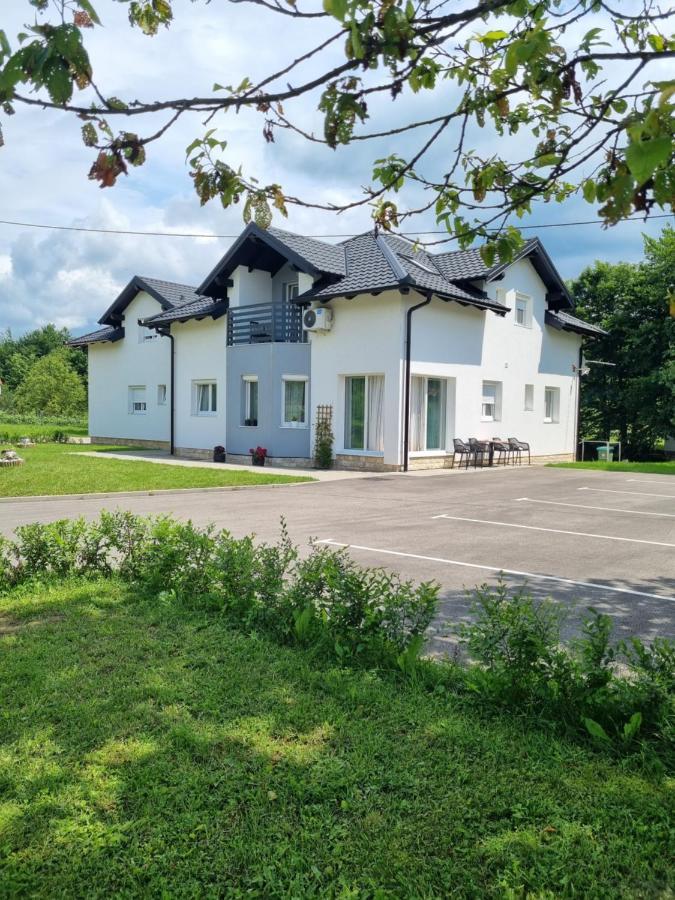 House Forest Queen Smoljanac Exteriör bild