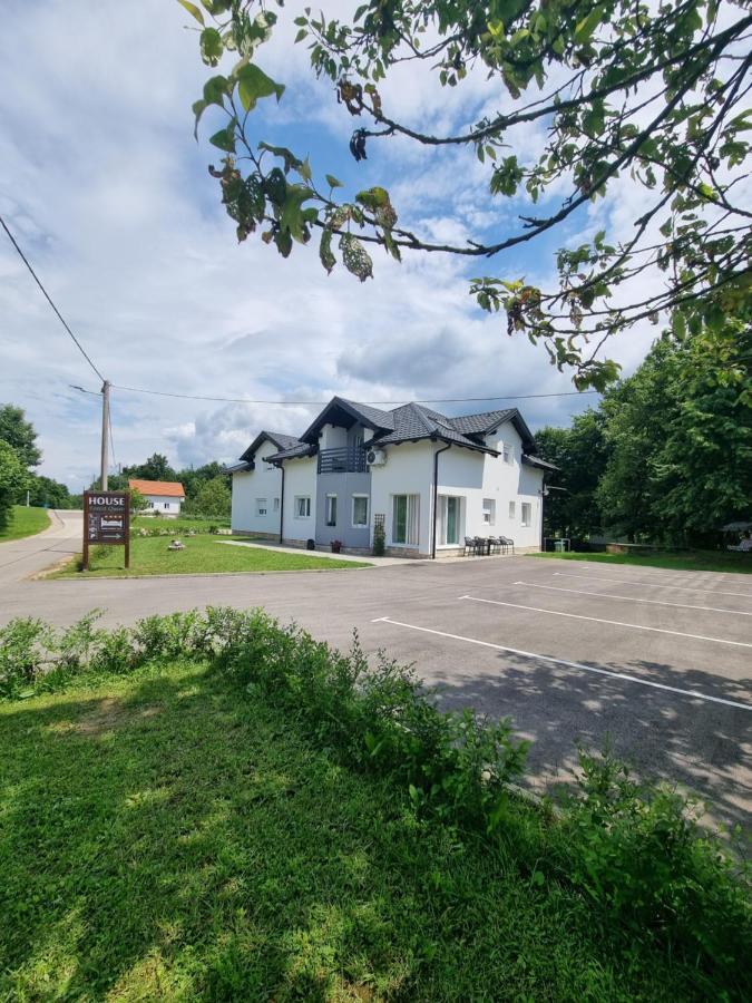 House Forest Queen Smoljanac Exteriör bild