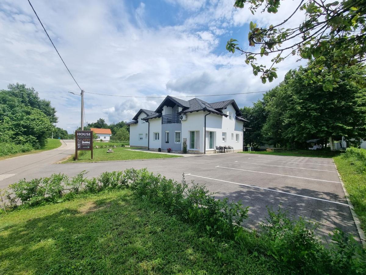 House Forest Queen Smoljanac Exteriör bild
