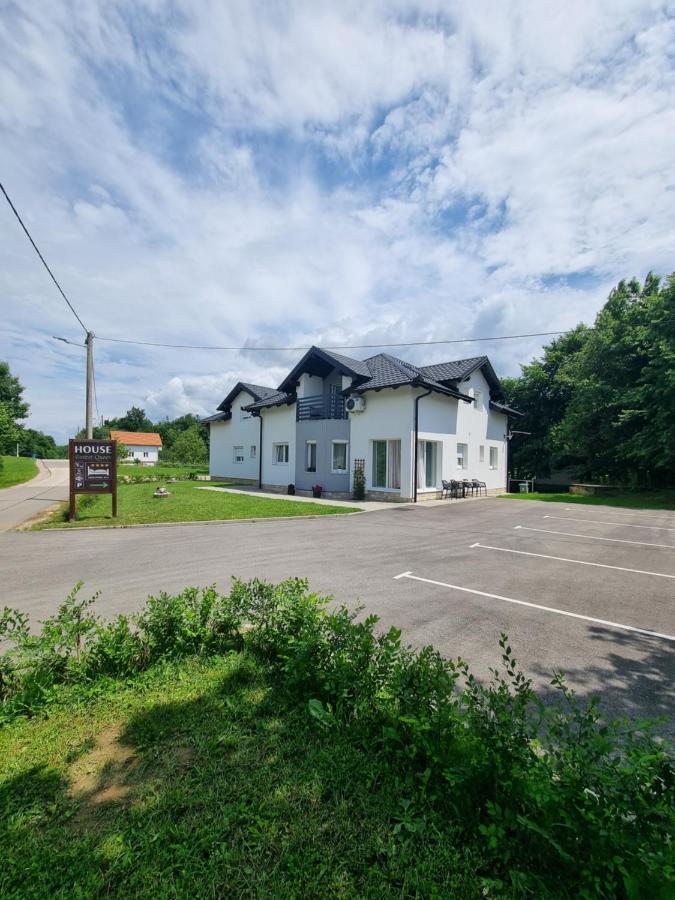 House Forest Queen Smoljanac Exteriör bild